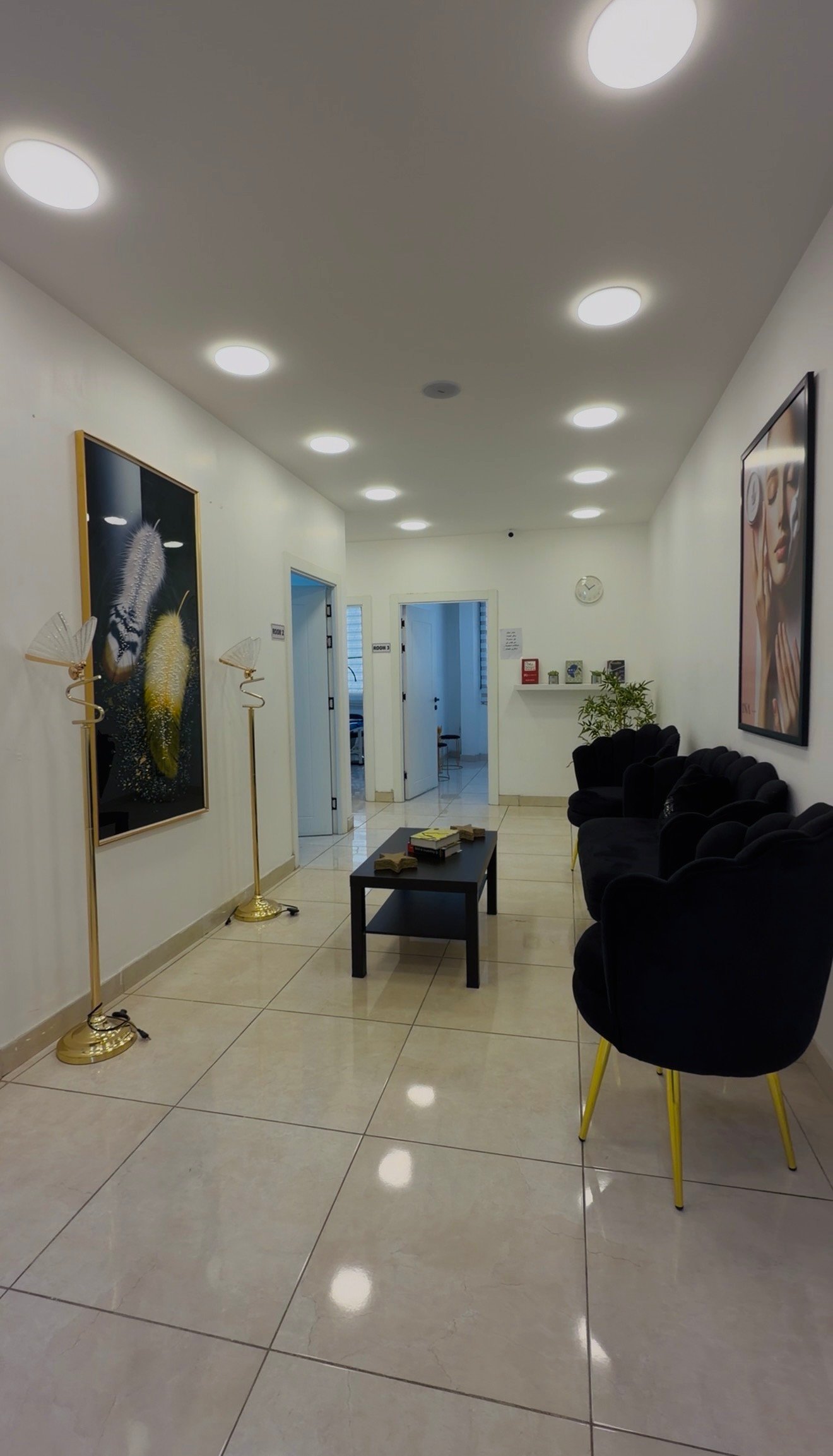 عيادة آينا - الوحدات