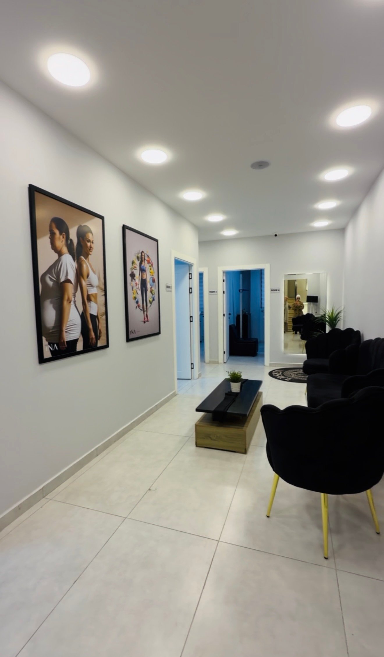 عيادة آينا - الوحدات